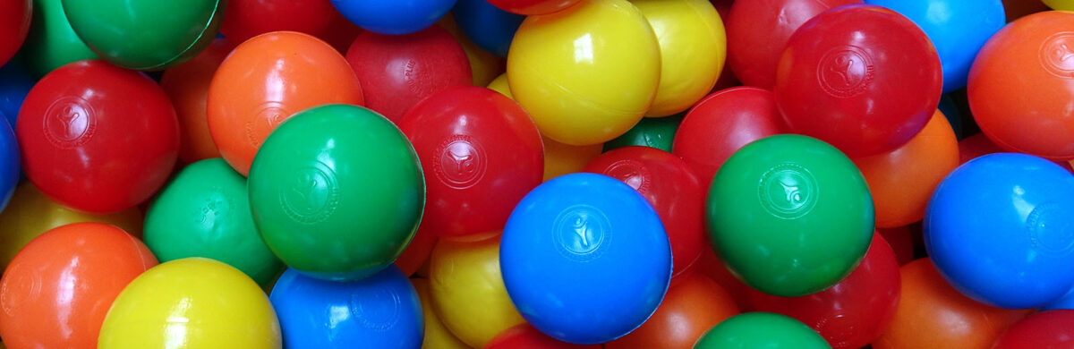 Lucky Geometrie Op en neer gaan Ballenbak en ballenbakballen leverancier | ELI Play