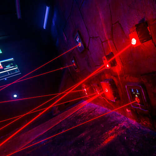 Doolhof met lasers - ELI Play