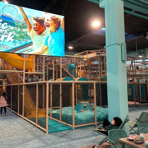 Leverancier indoor speeltuin Sinsheim Fern en Funkel